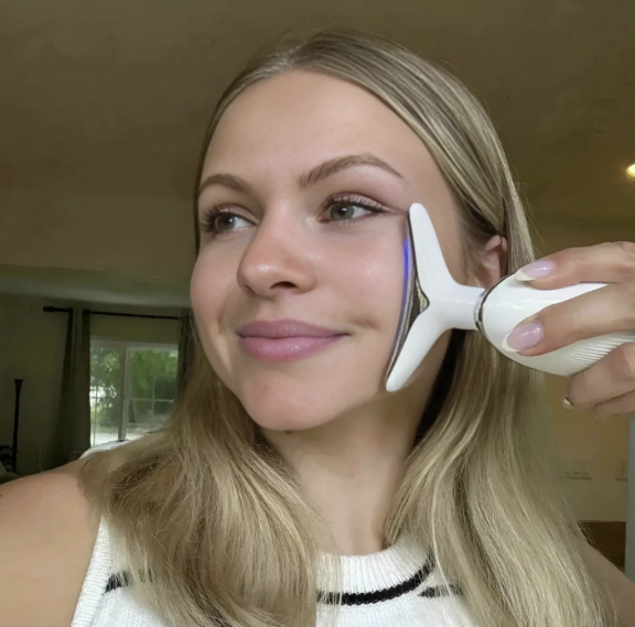GlowLuxury™ | Masajeador Facial LED Reafirmante